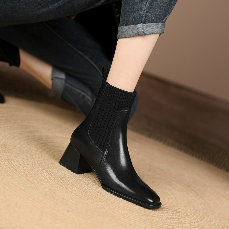 Kvinnors Ankelboots Med Låg Klack Och Solid Design