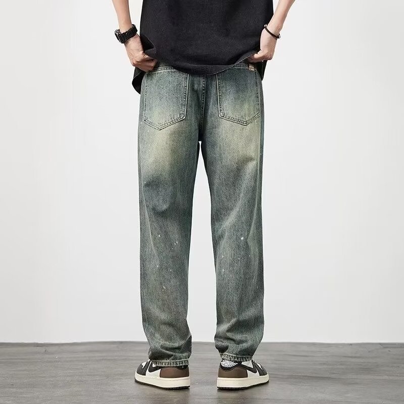 Herrjeans Med Raka Ben, Slitna Midjor, Hög Midja Och Splash Ink-Design