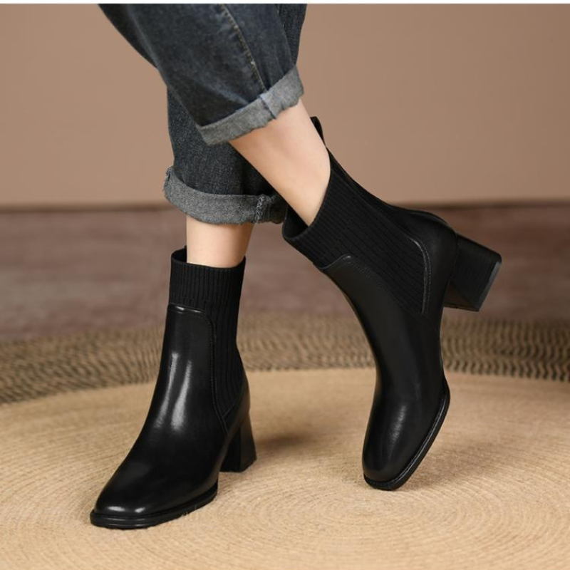 Kvinnors Ankelboots Med Låg Klack Och Solid Design