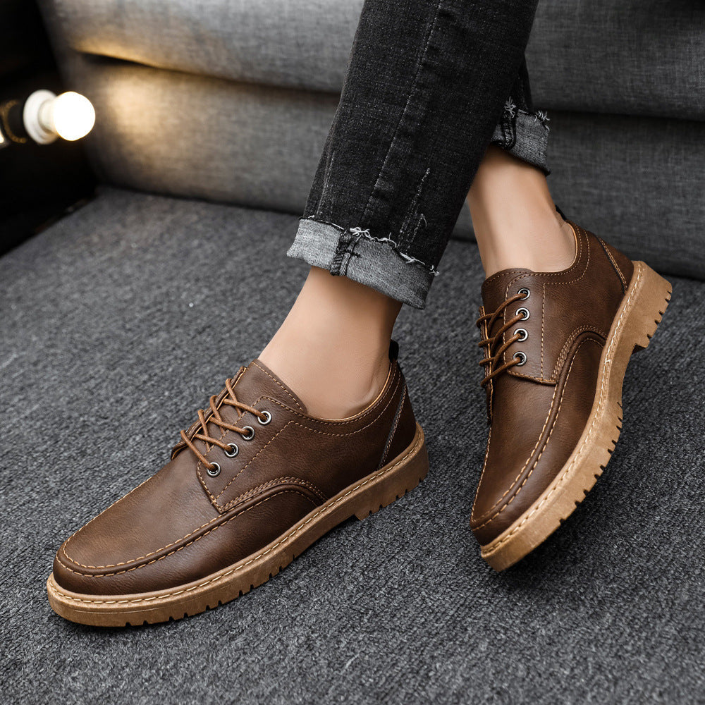 Herrskor I Pu-Läder Med Snörning Och Brogues Med Gummisula