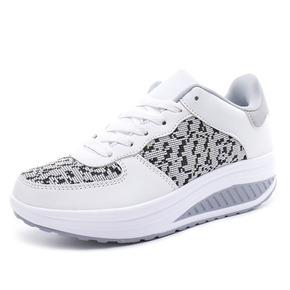 Damplatåsneakers Med Rund Tå Och Färgmatchad Mesh-Ovandel