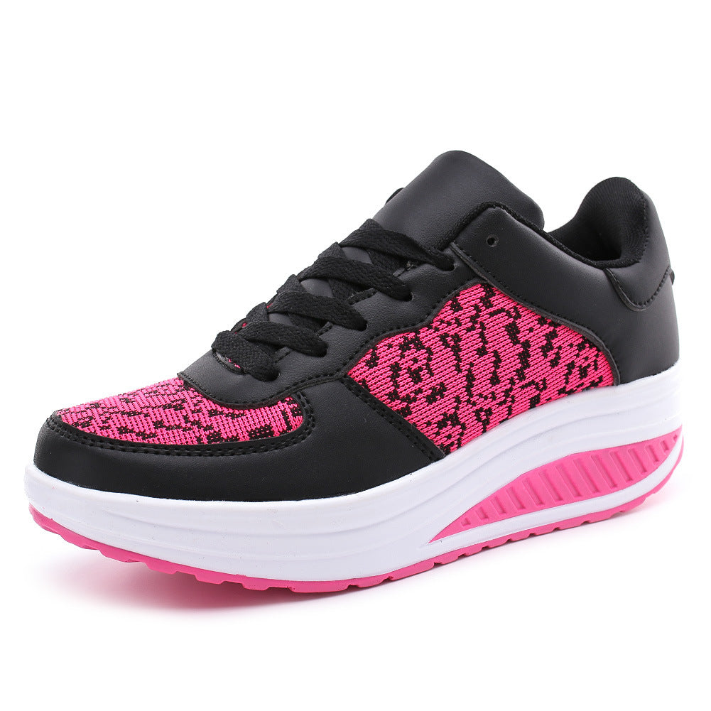 Damplatåsneakers Med Rund Tå Och Färgmatchad Mesh-Ovandel