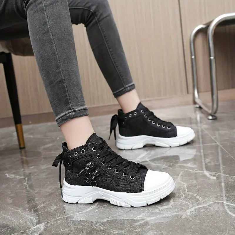 Damplatåsneakers Med Förhöjd Sula, Snörning Och Dragkedja I Sidan