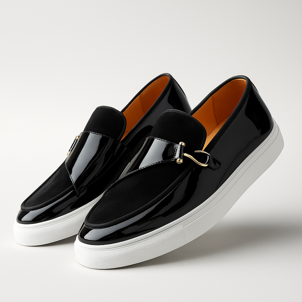 Herrloafers med Dubbla Texturer Glansig Konstmocka Slip-On Guldspänne