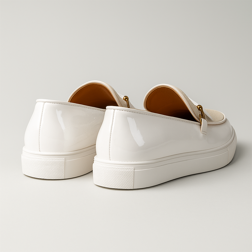 Herrloafers med Dubbla Texturer Glansig Konstmocka Slip-On Guldspänne
