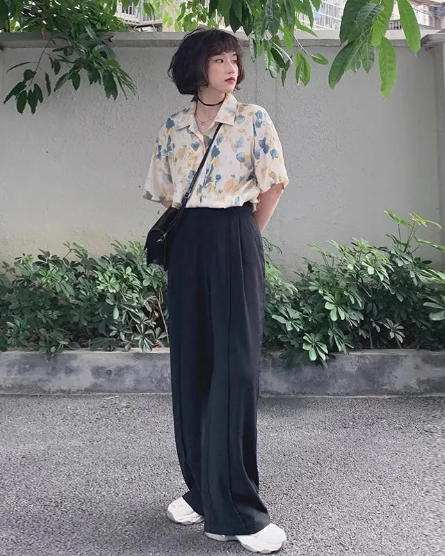 Dambyxor Med Vida Ben, Hög Midja Och Rakt Fall