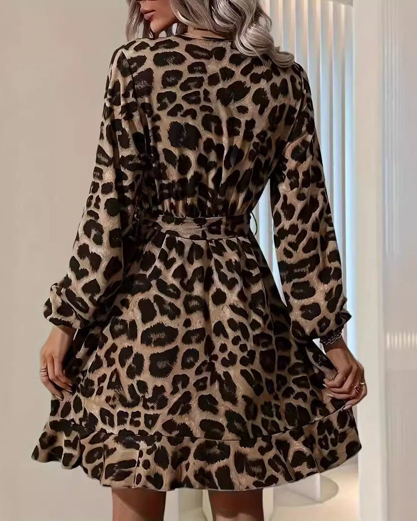 Dam Sommarklänning Med Leopardmönster Och V-Ringning, Asymmetrisk Midiklänning