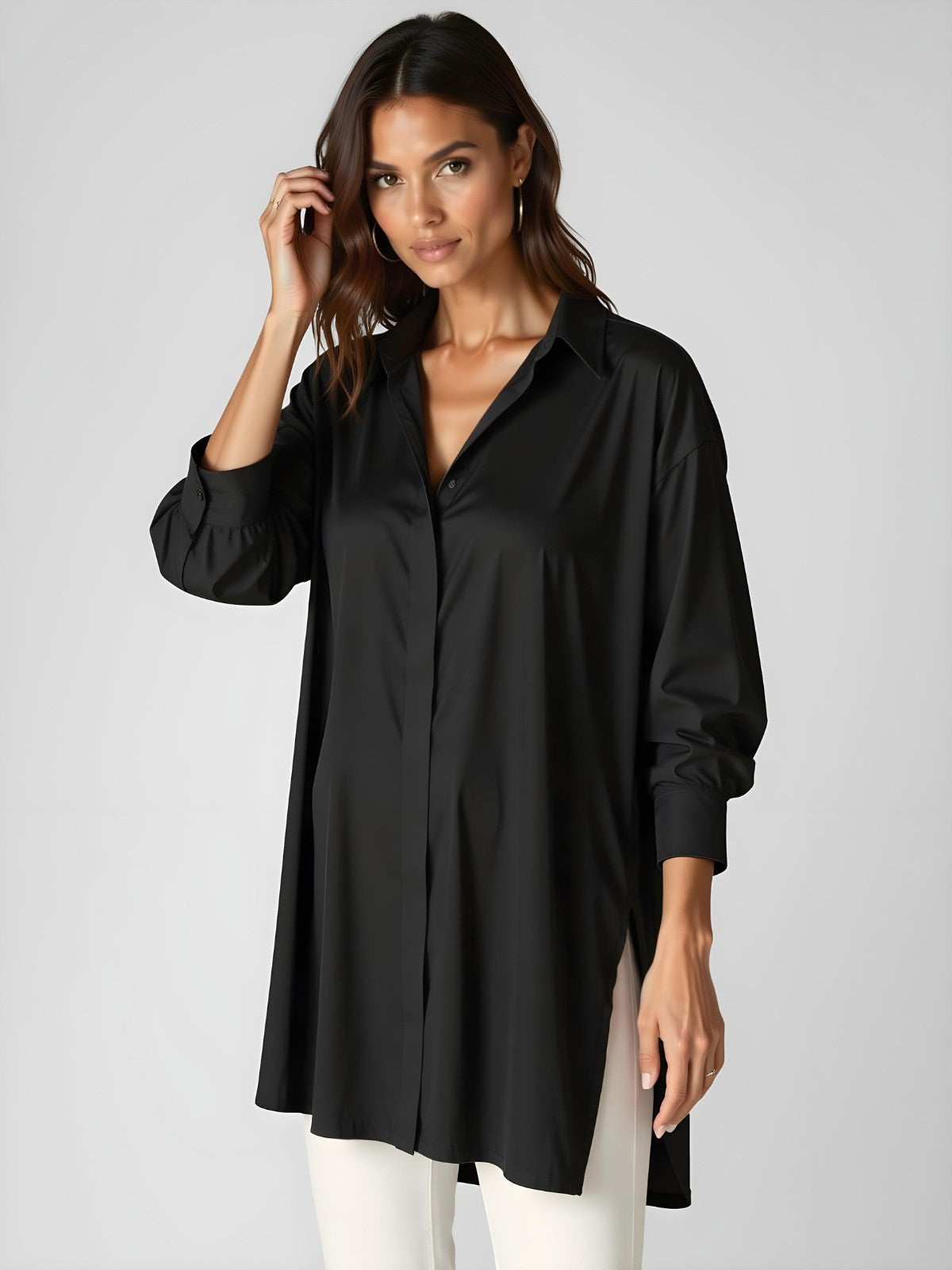 Kvinnors Oversized Skjortklänning med Slagkrage, Knäppning och Sidslits