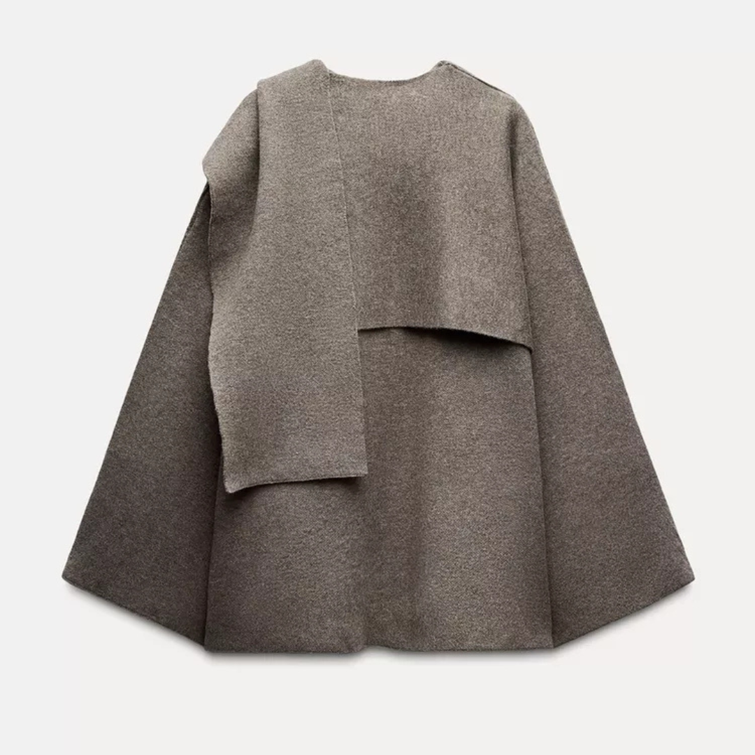 Damvinterkappa Med Asymmetrisk Design Och Draperad Passform