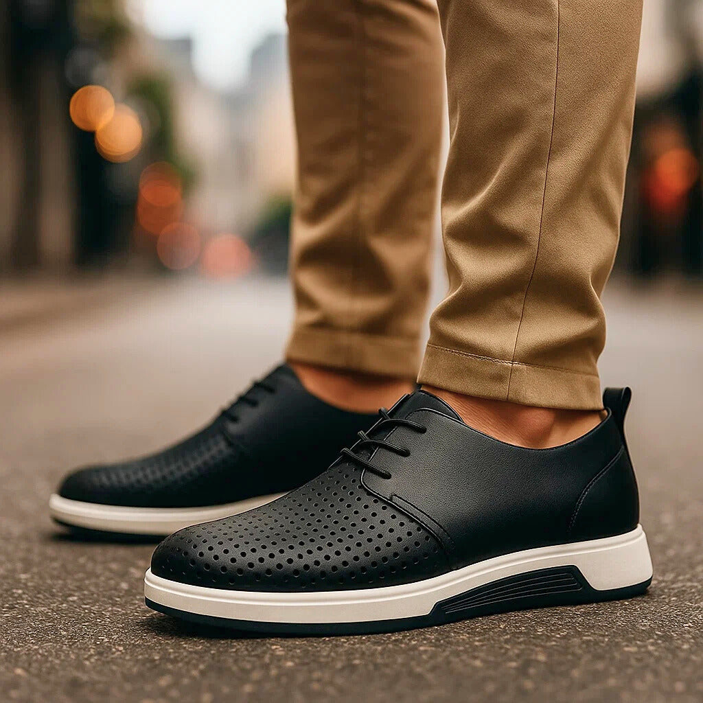 Herrloafers Slip-On-Design Med Ventilerad Ovandel Och Greppvänlig Sula