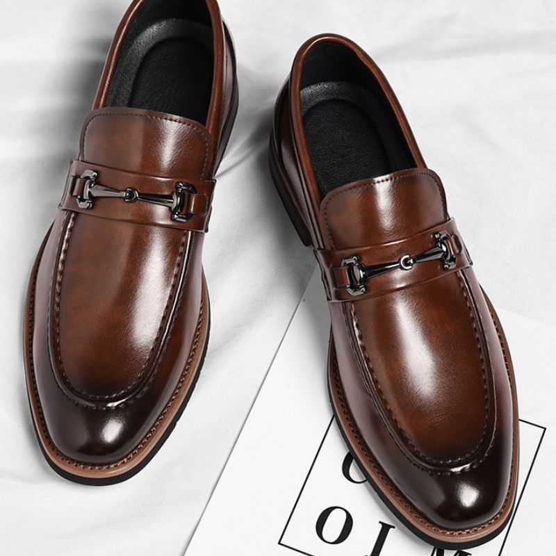 Herrloafers I Läder Med Bit Och Metalldetaljer I Hästbit