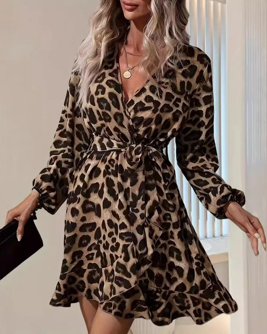 Dam Sommarklänning Med Leopardmönster Och V-Ringning, Asymmetrisk Midiklänning