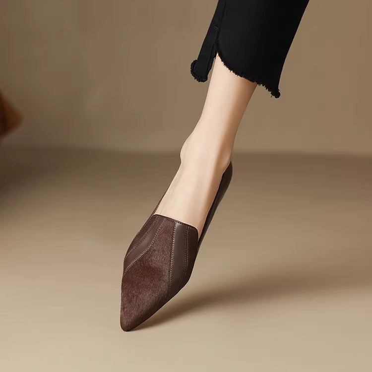 Damskor Med Spetsiga Tå Och Låg Skuren Slip-On