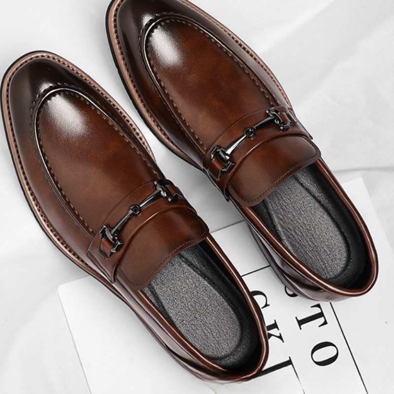 Herrloafers I Läder Med Bit Och Metalldetaljer I Hästbit
