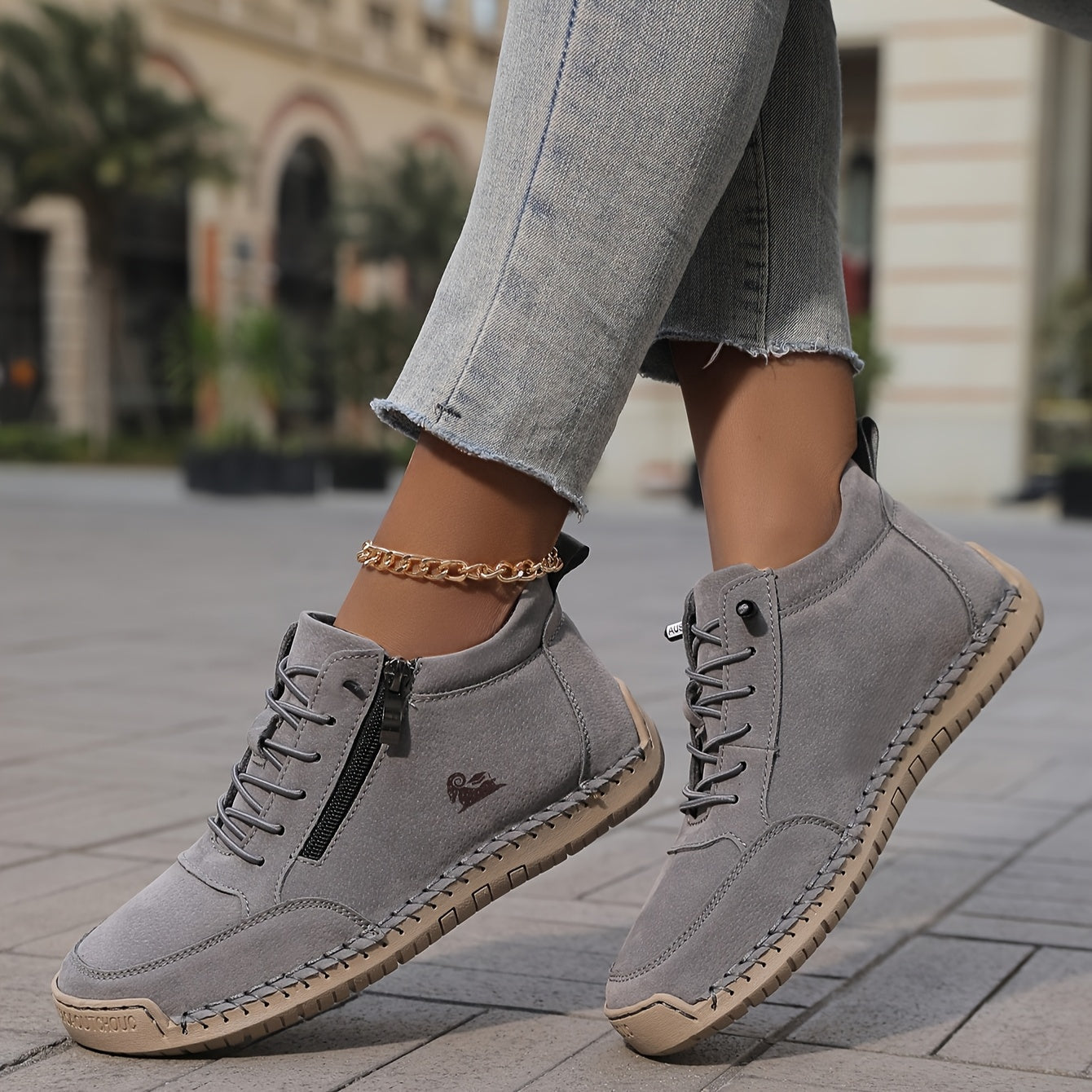 Damsneakers Med Bred Framfotsstödjande Sula