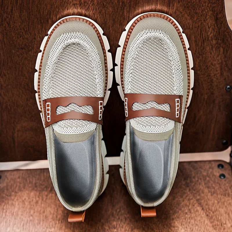 Herr Stickade Loafers med Remdetalj och Kontrasterande Yttersula