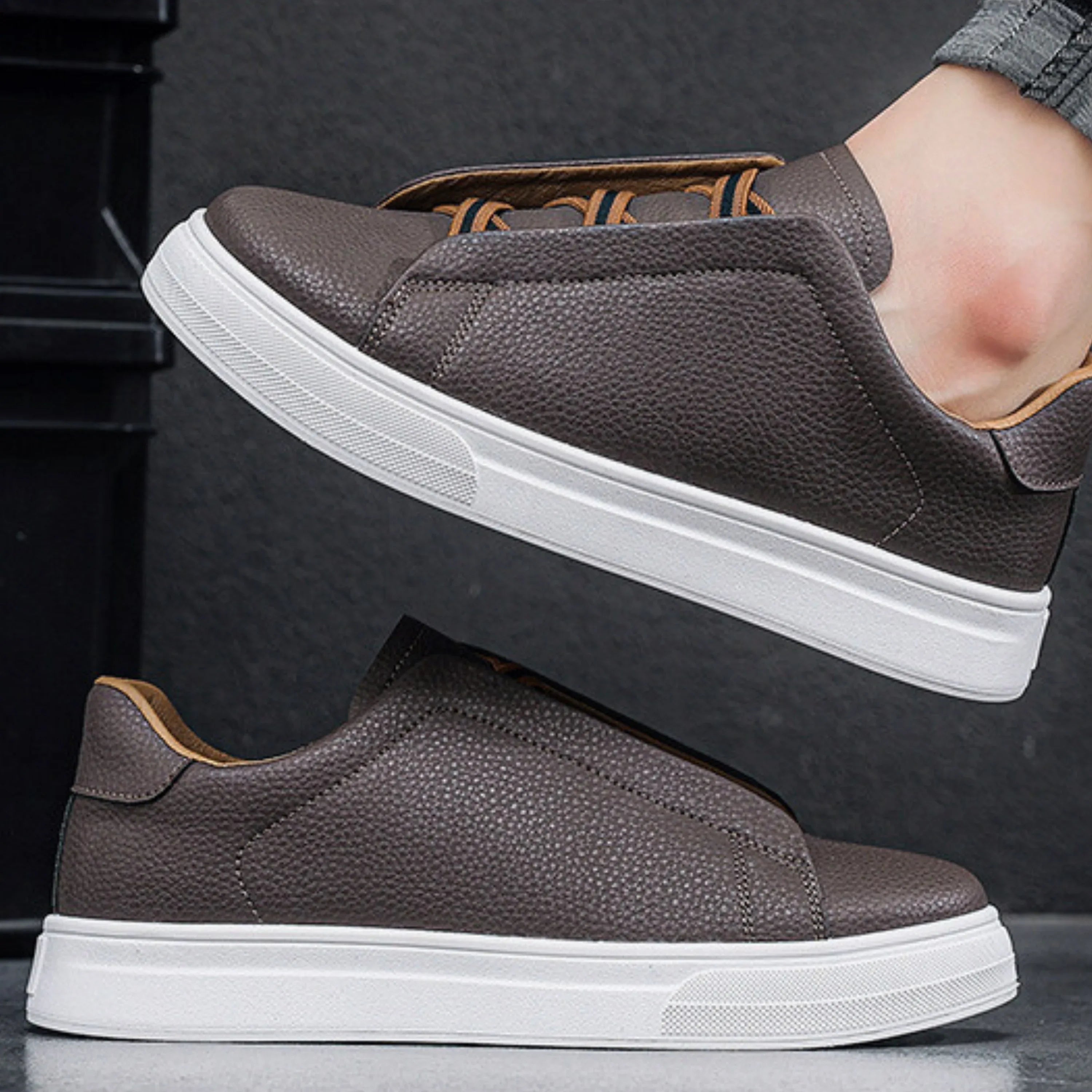 Herrsneakers Slip-On Spetsdetalj Slitstark Ovandel