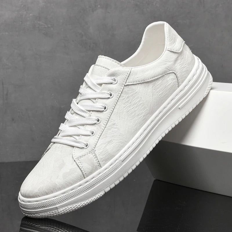 Herr Sneakers Med Sticksöm Och Renlinjerad Silhuett