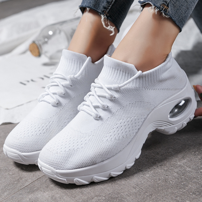 Dam Vårlöparskor Med Rund Tå Och Slip-On-Plattform