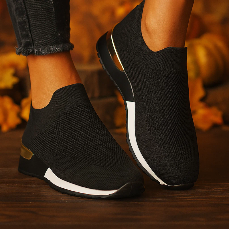 Slip-On Sneakers för Dam med Andningsbart Mesh och Metallisk Häl