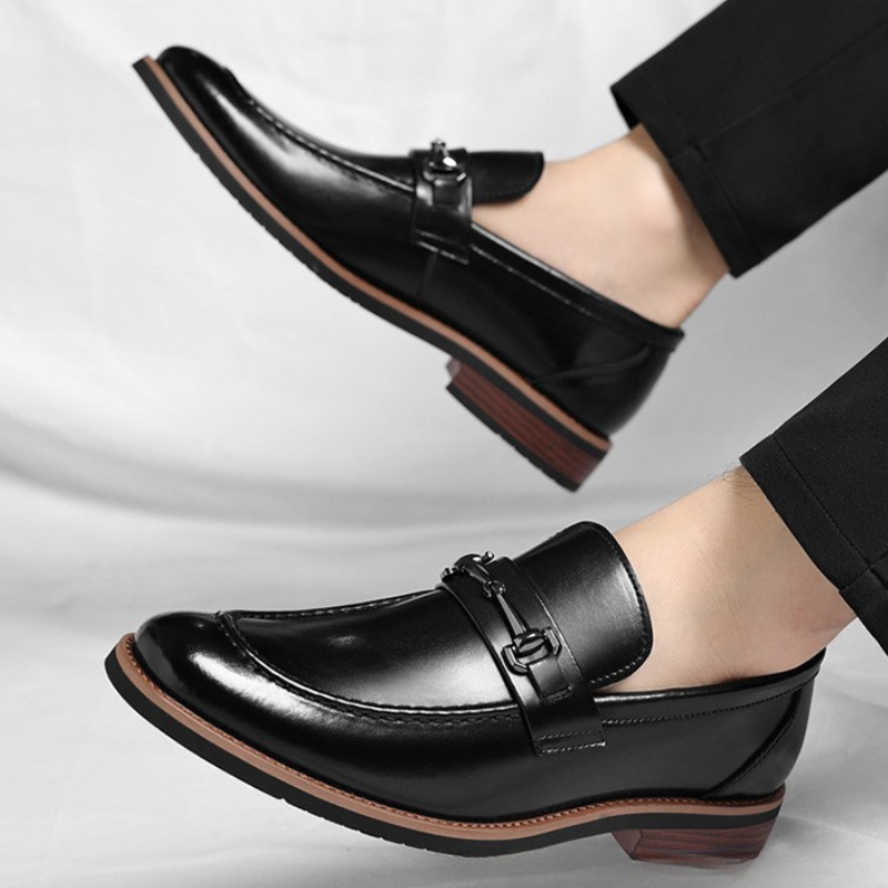 Herrloafers I Läder Med Bit Och Metalldetaljer I Hästbit
