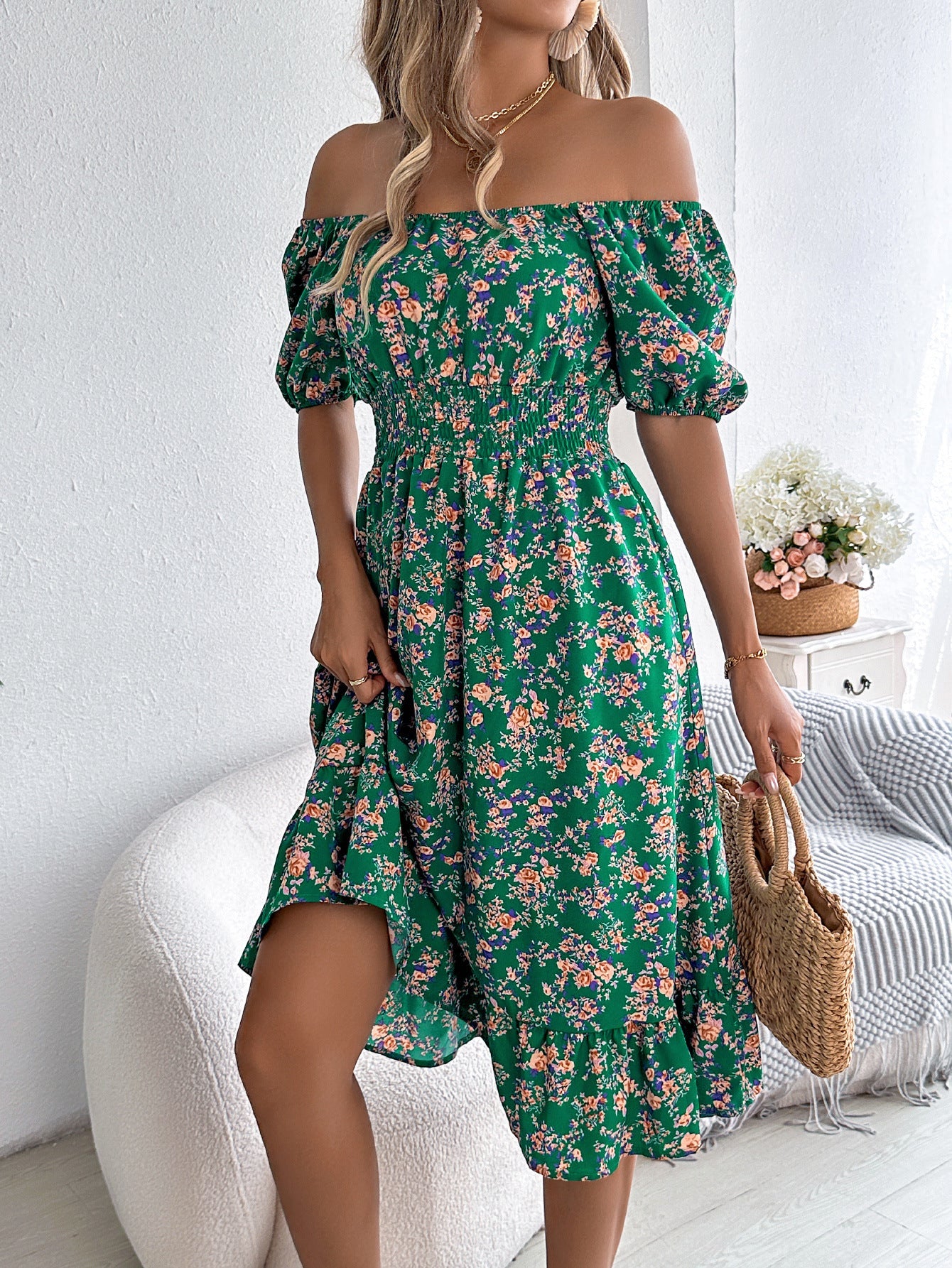 Damklänning Med Blommönster Och Fyrkantig Halsringning, Sommarklänning