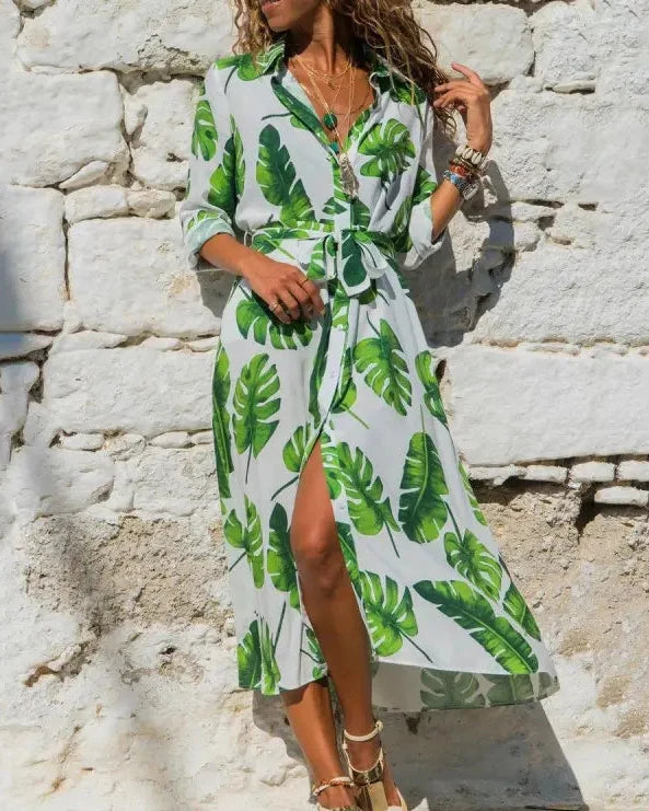 Dam Sommarklänning Med Blommönster Och V-Ringning I Midimodell