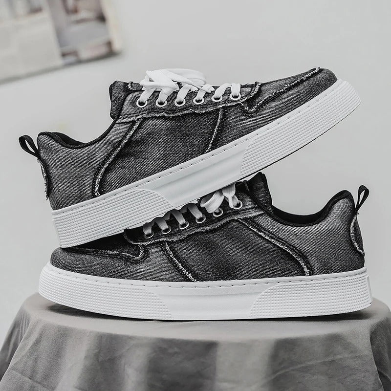 Herr Low Top Sneakers med Tvättad Yta och Snörstängning