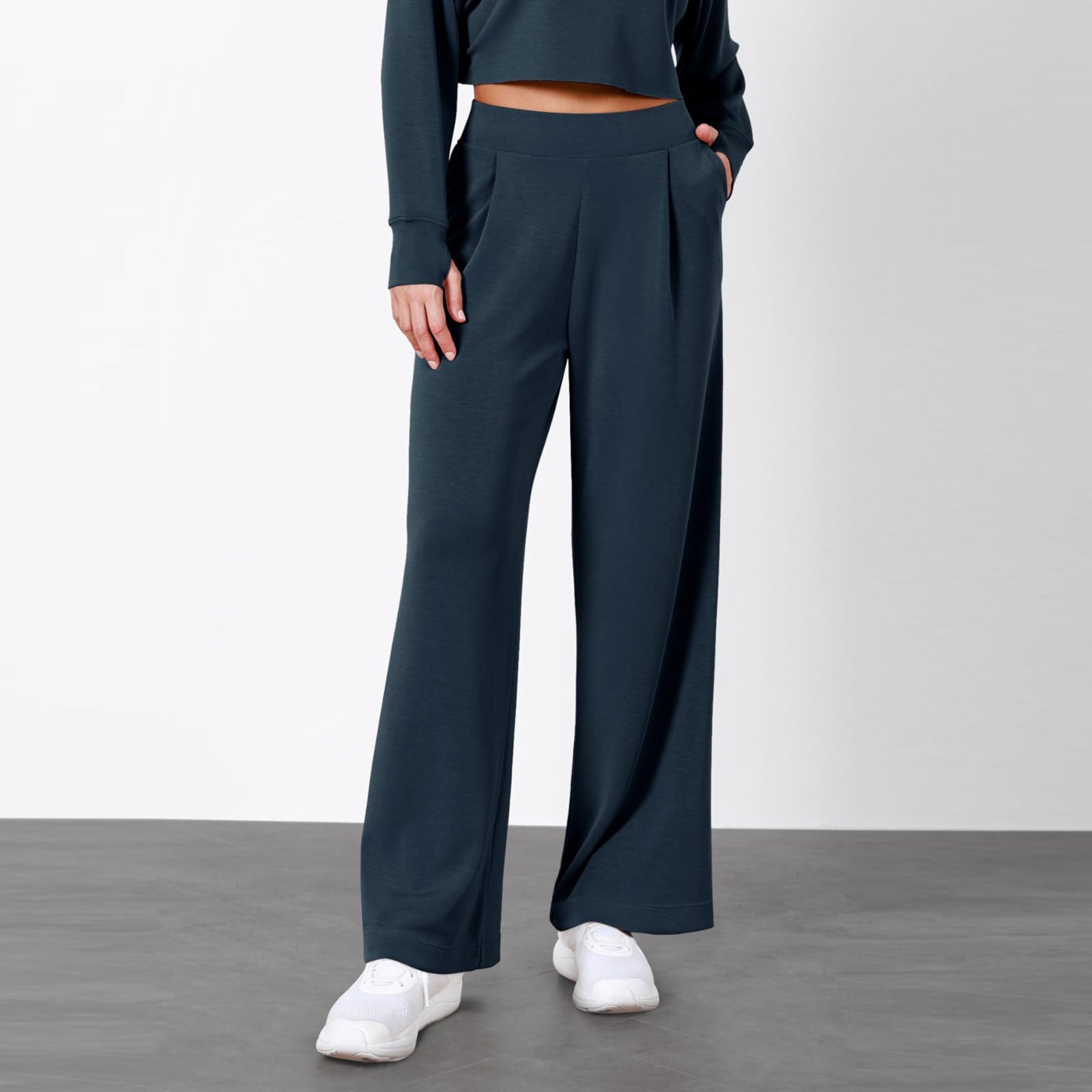 Dambyxor Med Hög Midja Och Raka Ben Och Nedsänkt Falldesign