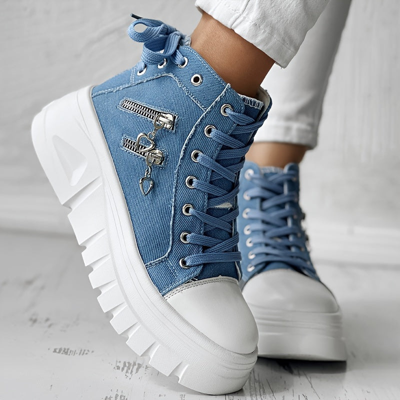 Damplatåsneakers Med Grov Sula Och Dragkedja På Sidan