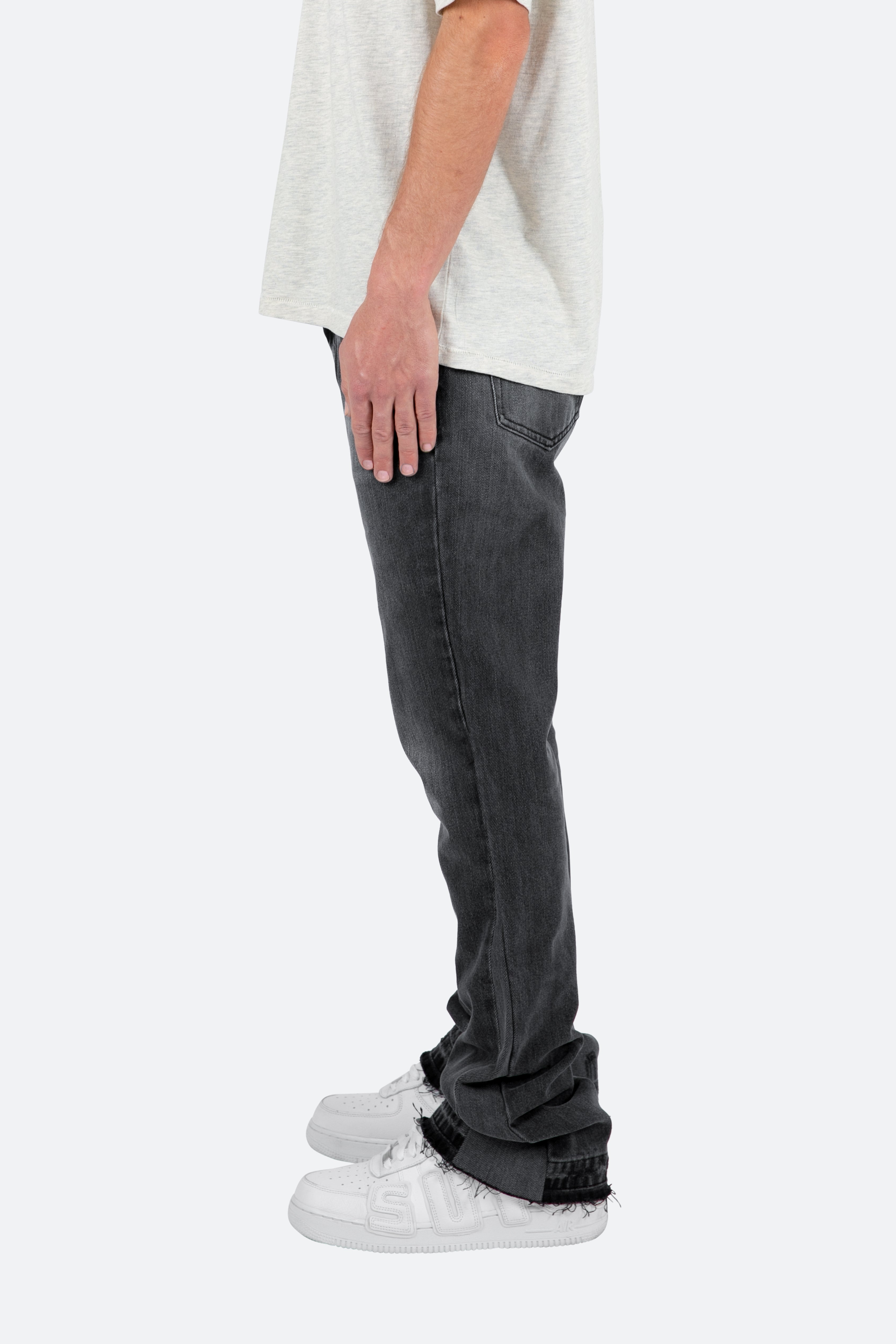 Herr Flare Jeans Tvättad Svart Denimmodell Smal Lår Kontrastpaneler Dekonstruerad Fåll