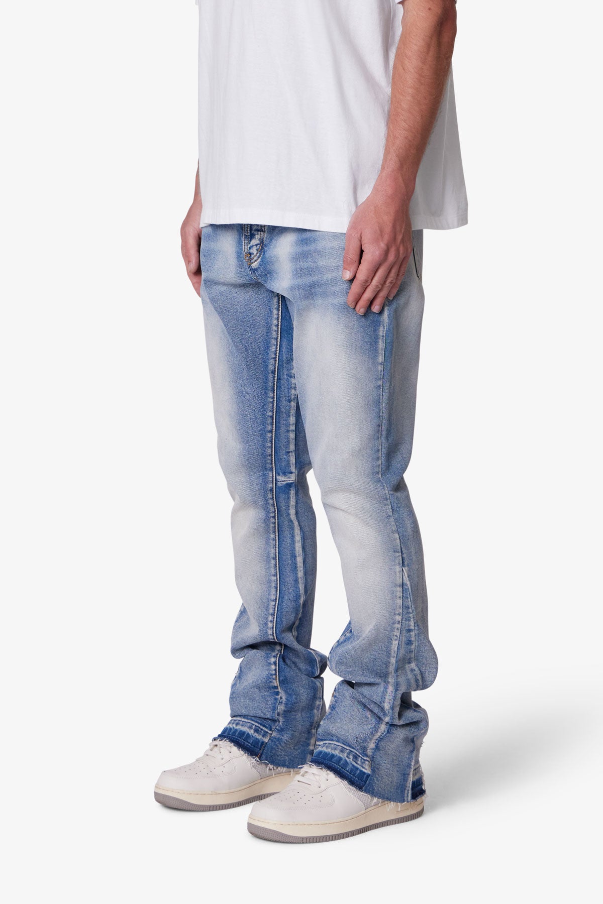Herr Flare Jeans Blå Denimmodell Slim Lår Bootcut Paneldetaljer Distressed Ben
