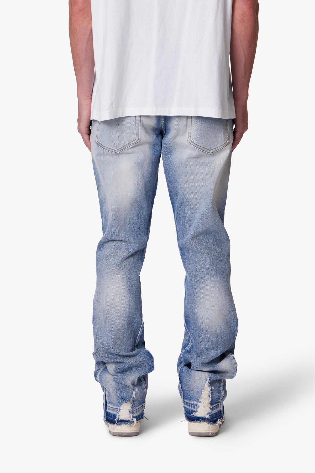 Herr Flare Jeans Blå Denimmodell Slim Lår Bootcut Paneldetaljer Distressed Ben