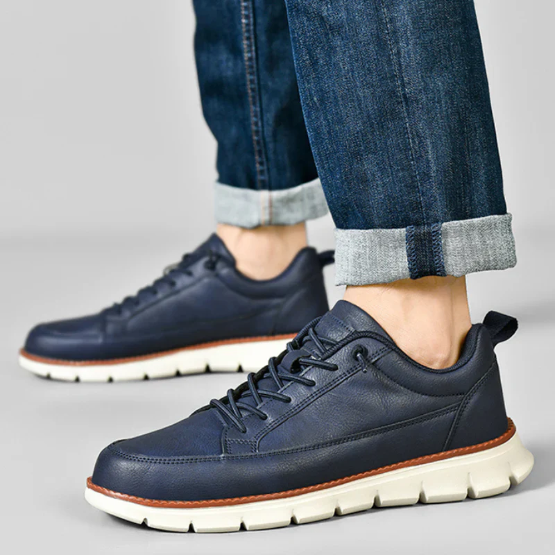 Sneakers För Herr Med Slät Överdel, Snörning Och Flexibel Sula