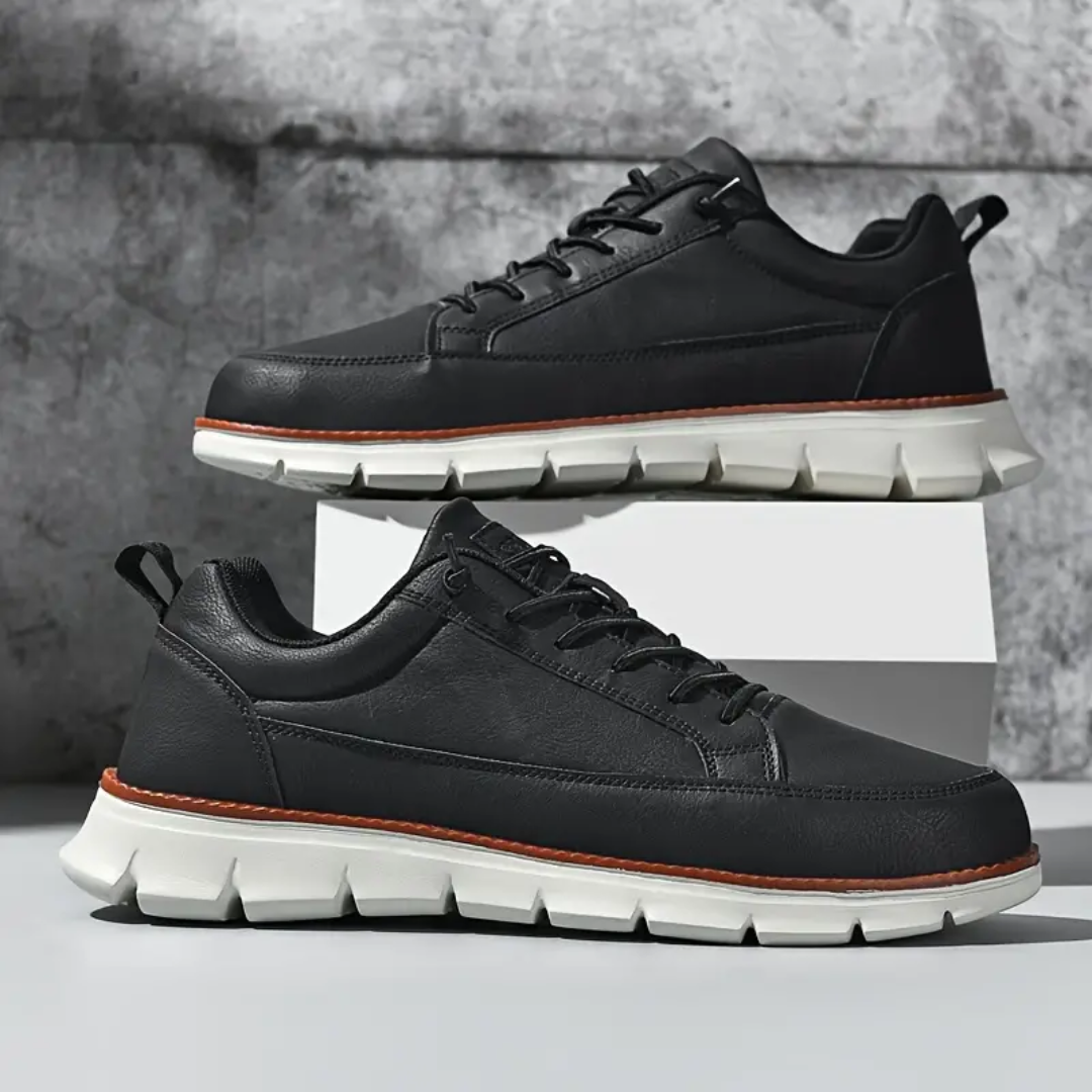 Sneakers För Herr Med Slät Överdel, Snörning Och Flexibel Sula