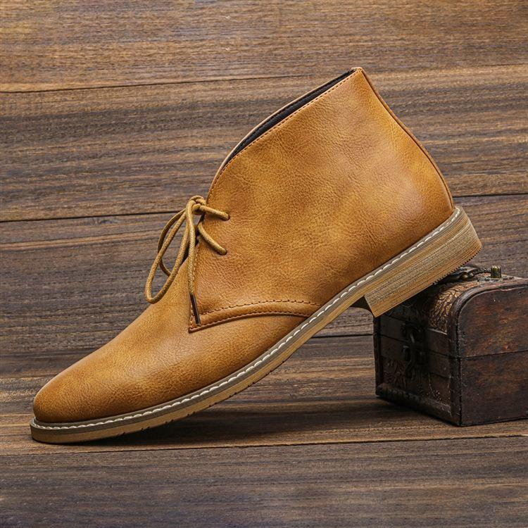 Chukka Boots för Herr med Handsydd Ovandel, Vadderad Innersula och Gummiyttersula