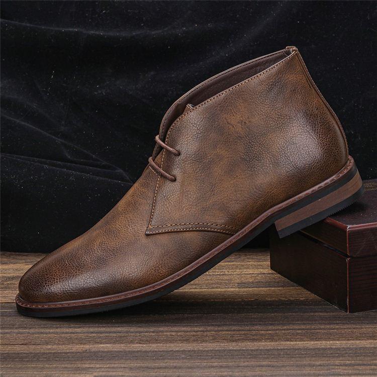 Chukka Boots för Herr med Handsydd Ovandel, Vadderad Innersula och Gummiyttersula