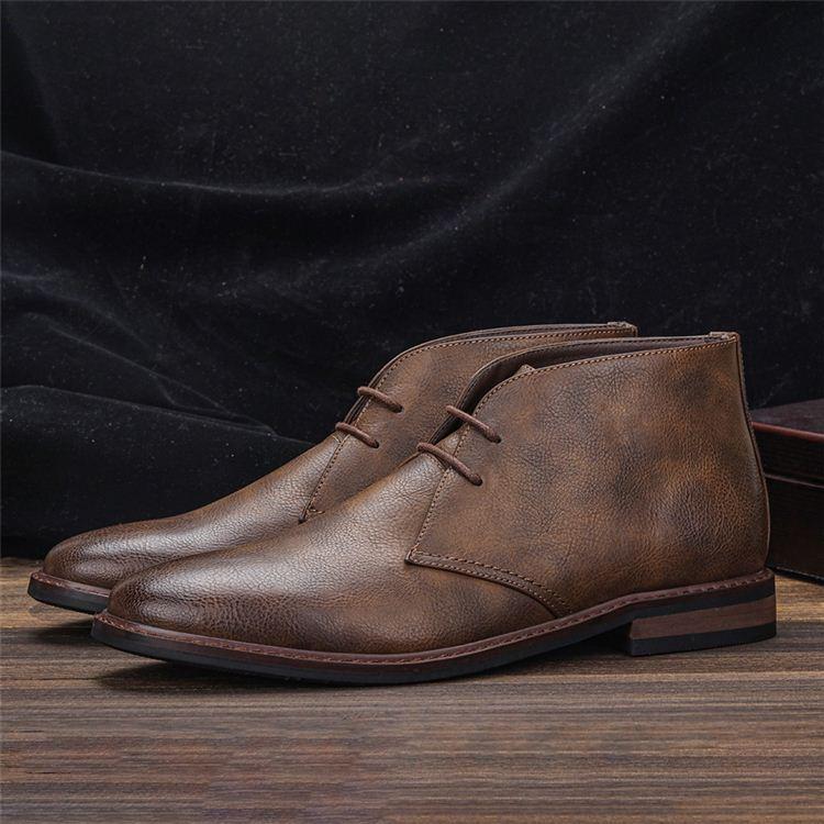 Chukka Boots för Herr med Handsydd Ovandel, Vadderad Innersula och Gummiyttersula
