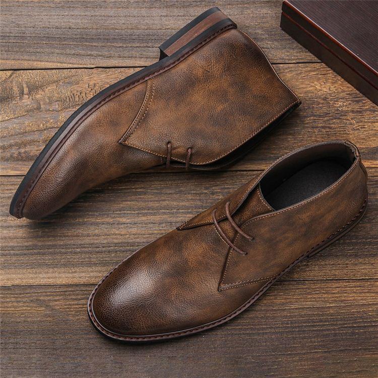 Chukka Boots för Herr med Handsydd Ovandel, Vadderad Innersula och Gummiyttersula