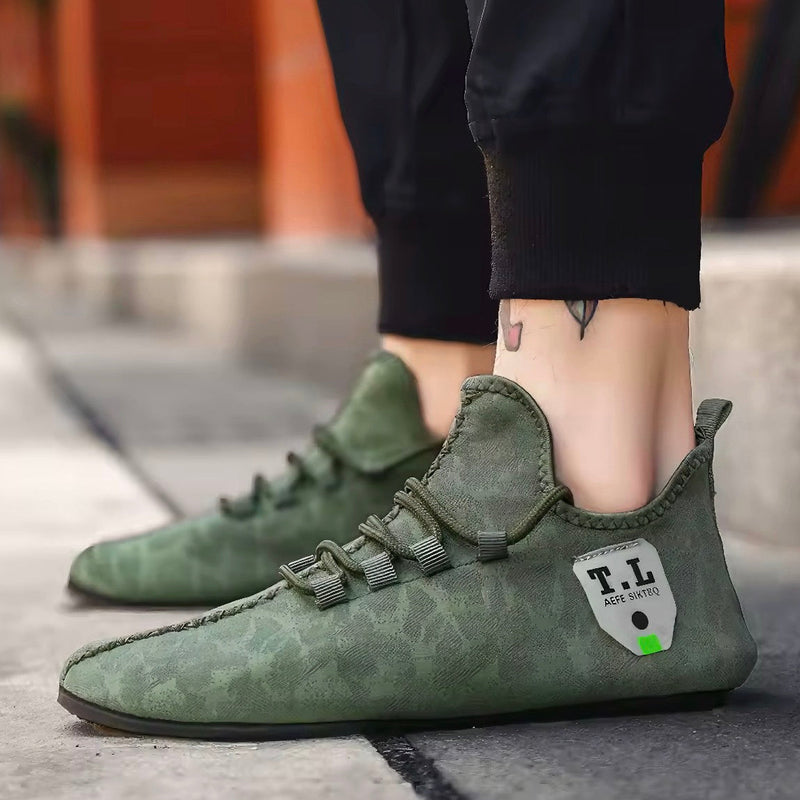Herrslip-on loafers med fotledsstöd och texturerad sula