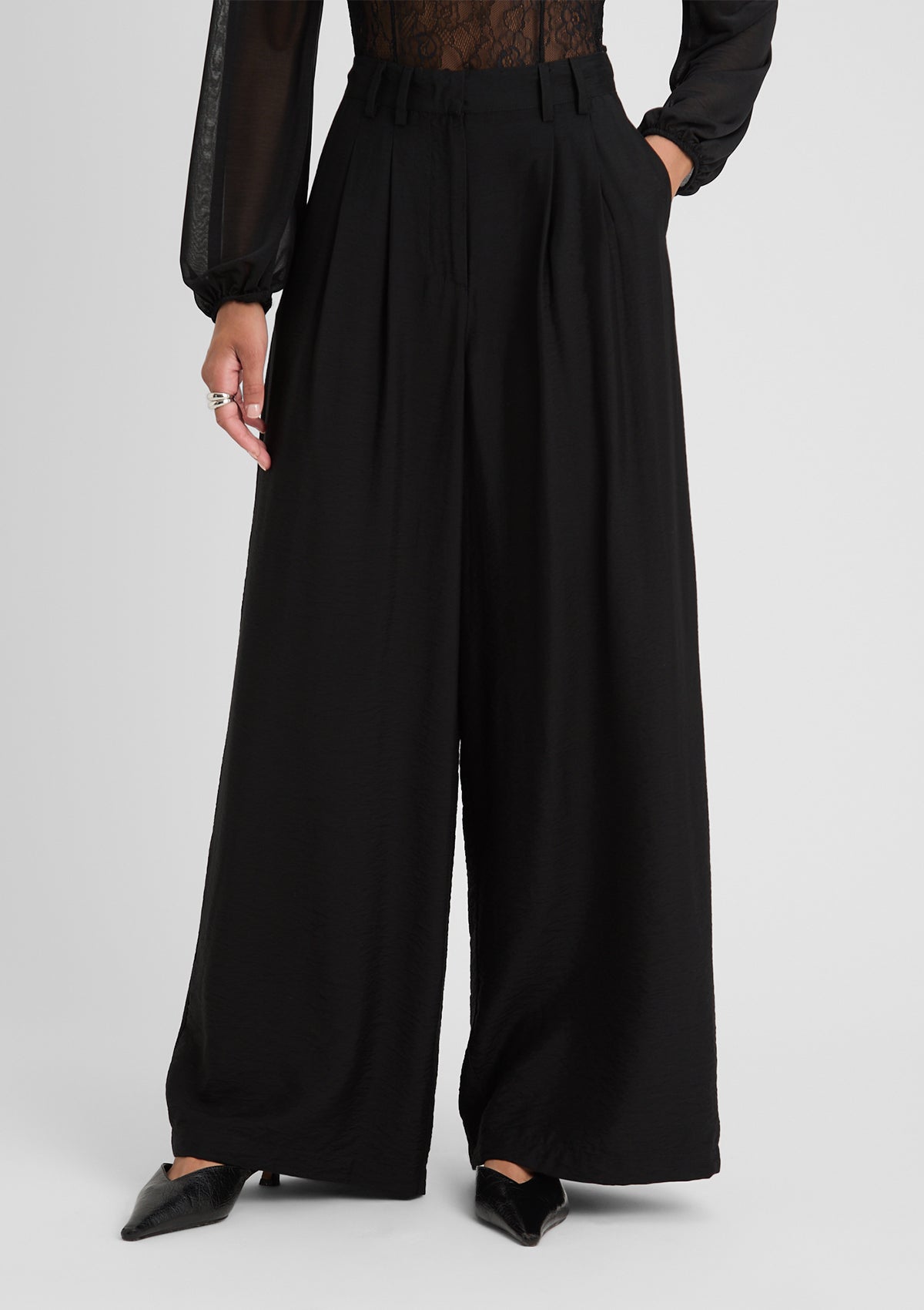 Vidda Ben, Hög Midja Och Långa Byxor För Kvinnor Med Sidofickor