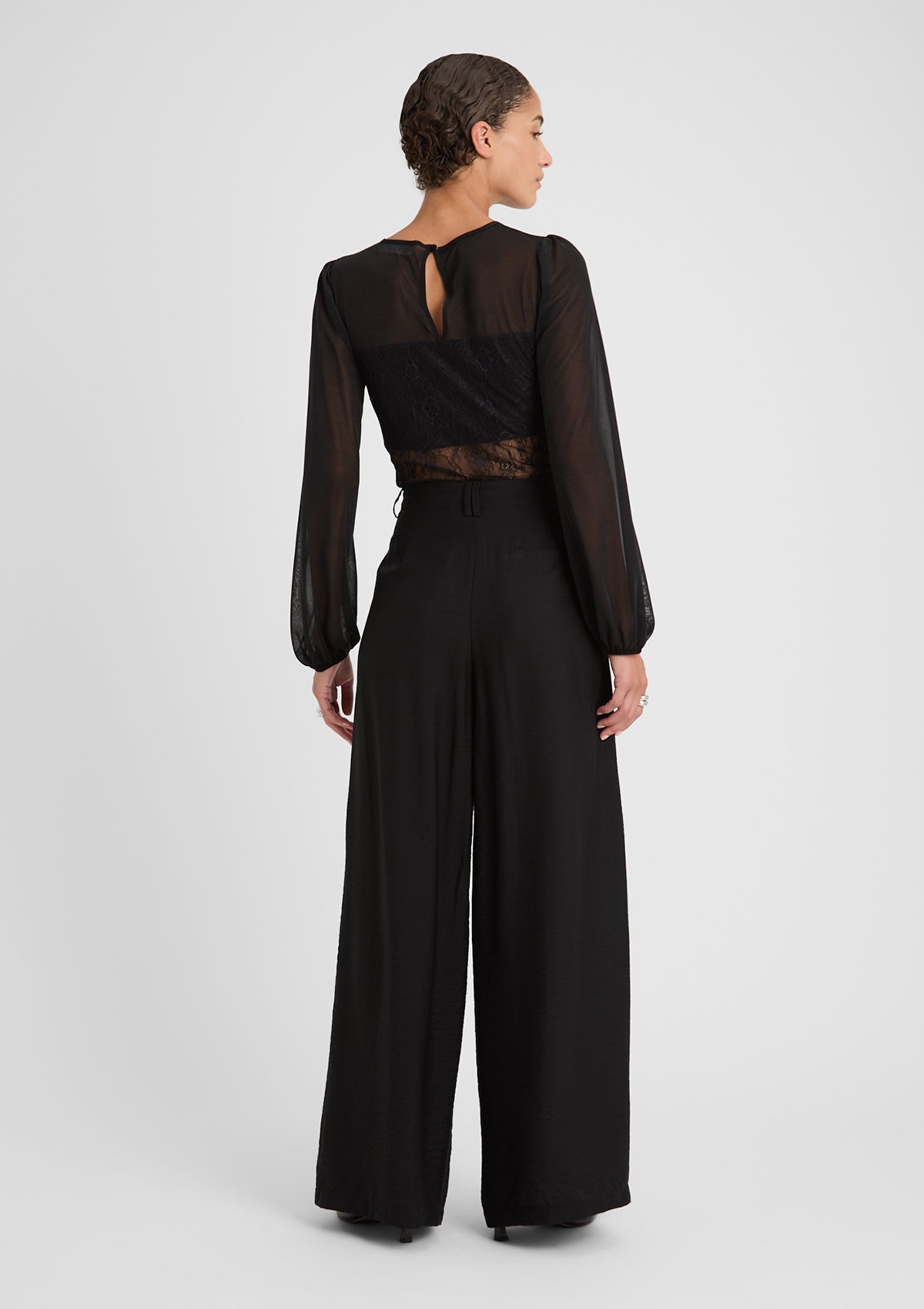 Vidda Ben, Hög Midja Och Långa Byxor För Kvinnor Med Sidofickor