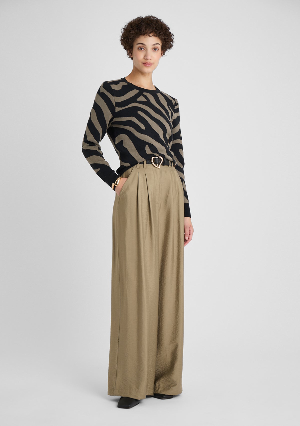 Dambyxor Med Vida Ben, Hög Midja, Enfärgade Och Sidofickor