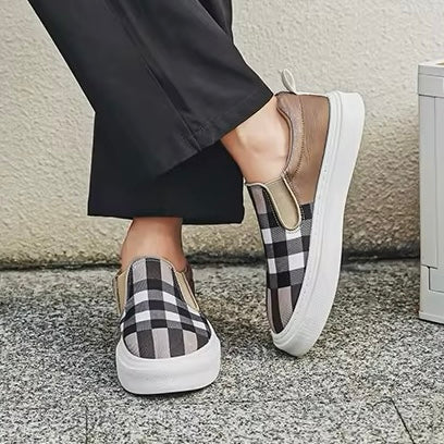 Slip-On Sneakers för Herr med Rutmönster och Vadderad Sula