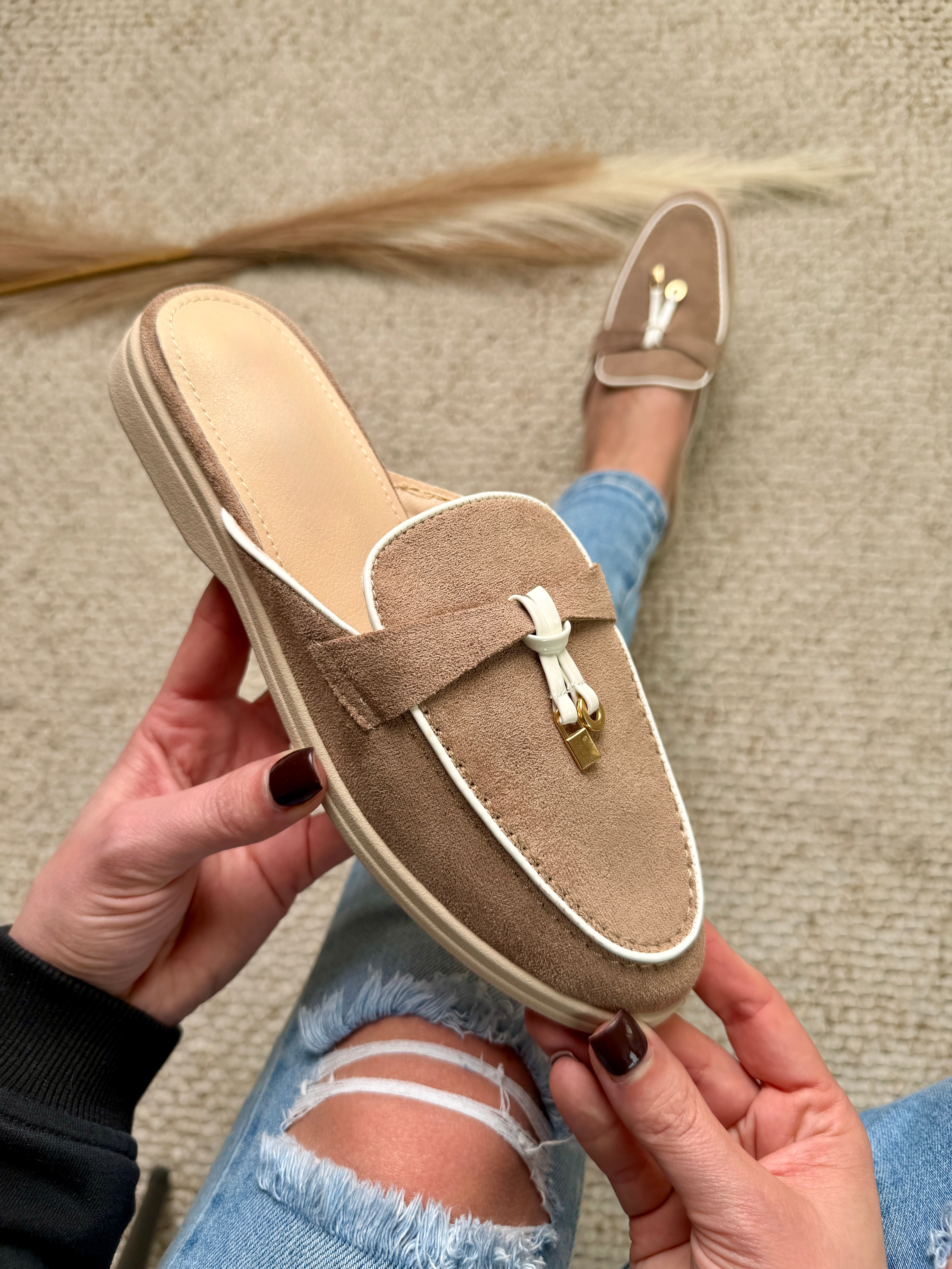 Dam Slip-On Mules Mocka Look Öppen Klack Loafer