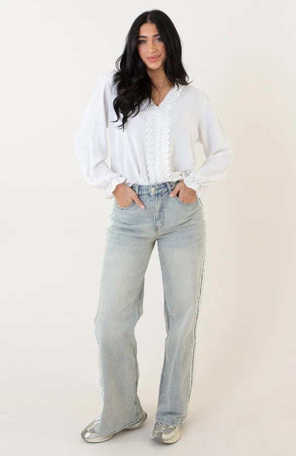 Kvinnors Blus Med Spetsdetaljer Och V-Ringning