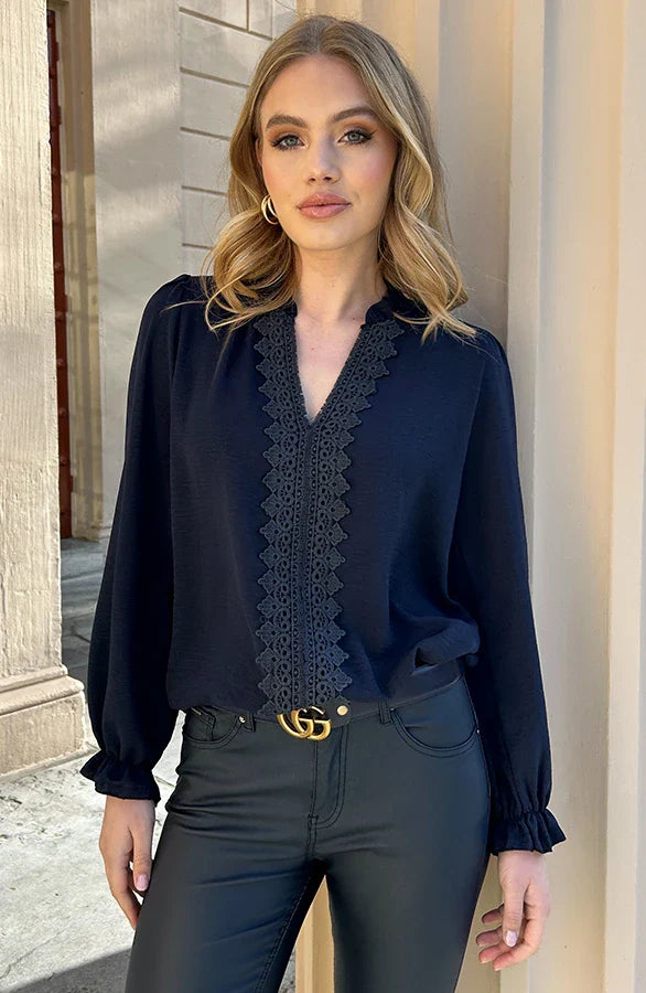 Kvinnors Blus Med Spetsdetaljer Och V-Ringning