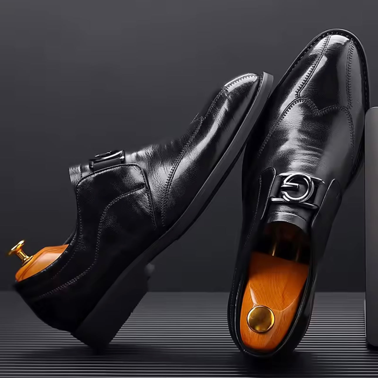 Dressade Monk Strap-Skor för Herr med Spänne och Vadderad Sula