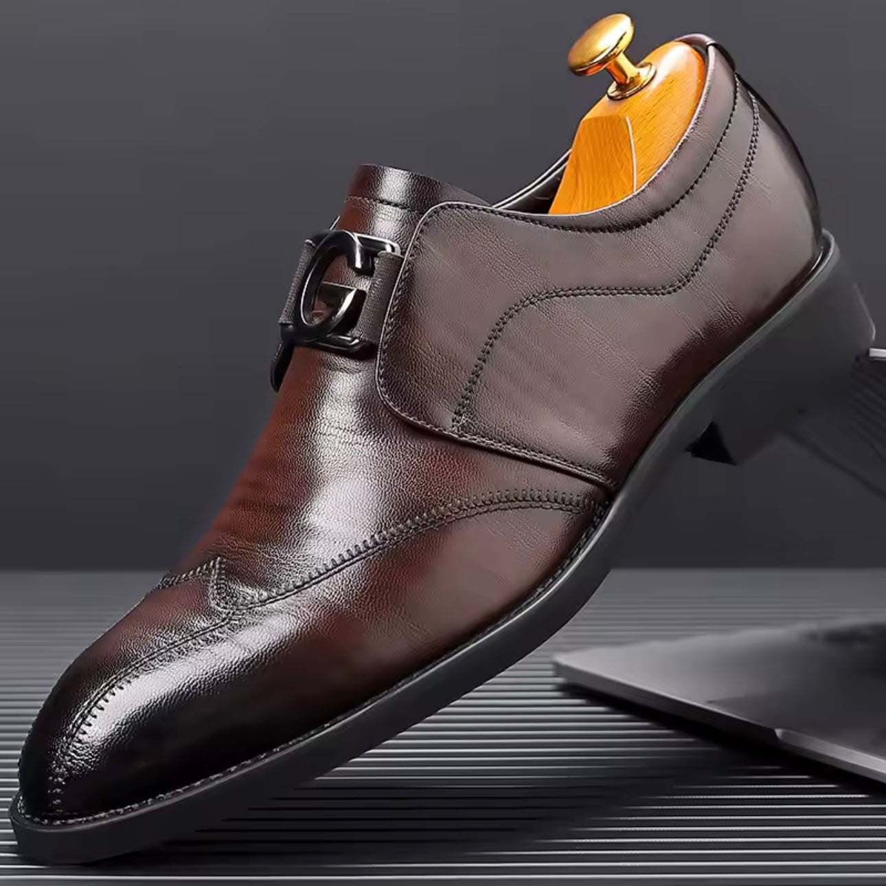 Dressade Monk Strap-Skor för Herr med Spänne och Vadderad Sula