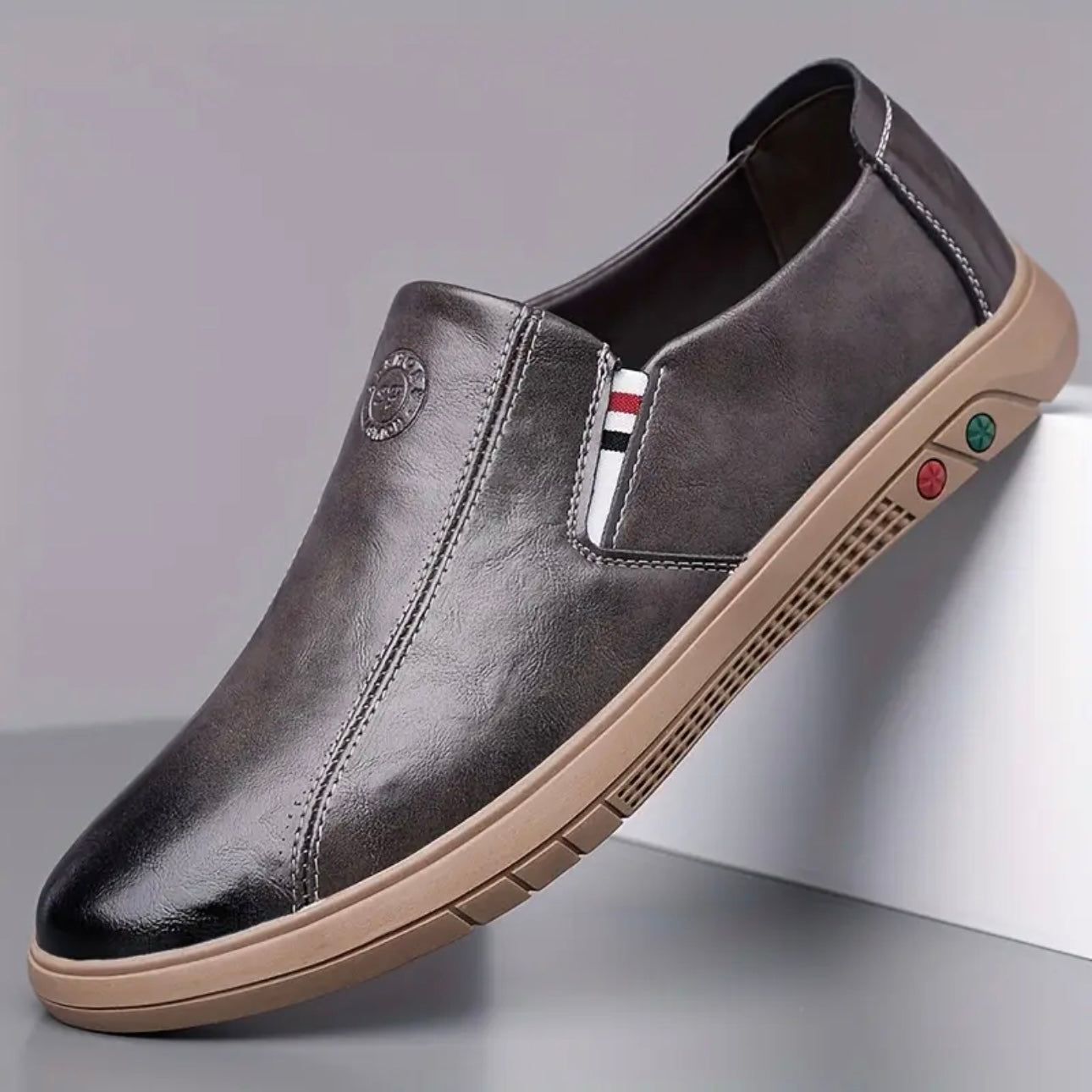 Loafers för Herr Slip-On med Vadderad Innersula och Flexibel Sula